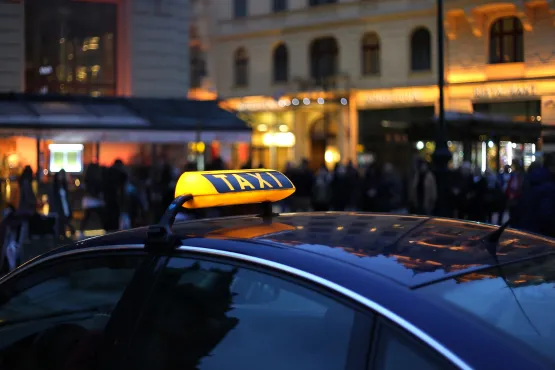 lumineux taxi conventionne lille vers hopitaux de paris
